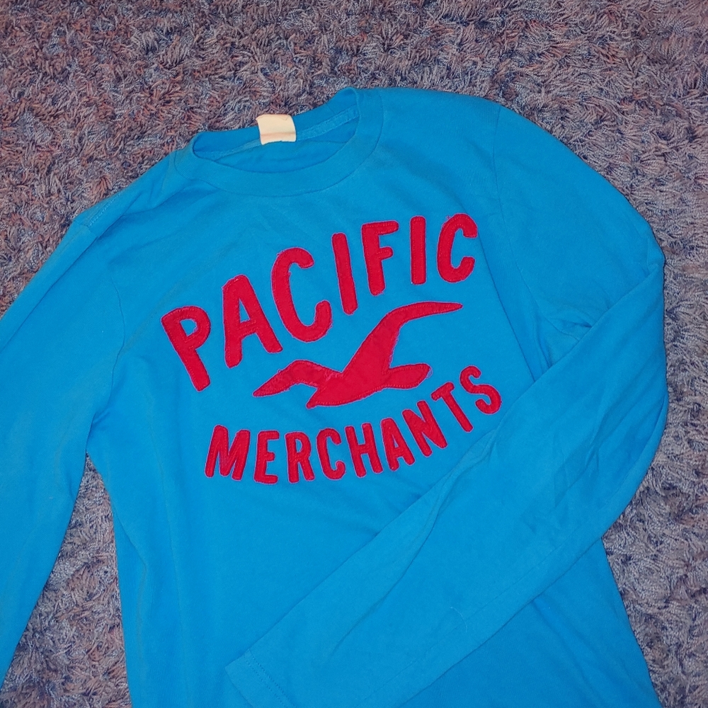 Hollister long sleeve shirt